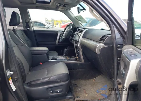 2017 Toyota 4Runner Sr5 Premium z USA, uszkodzony, nr VIN JTEBU5JR7H5429444